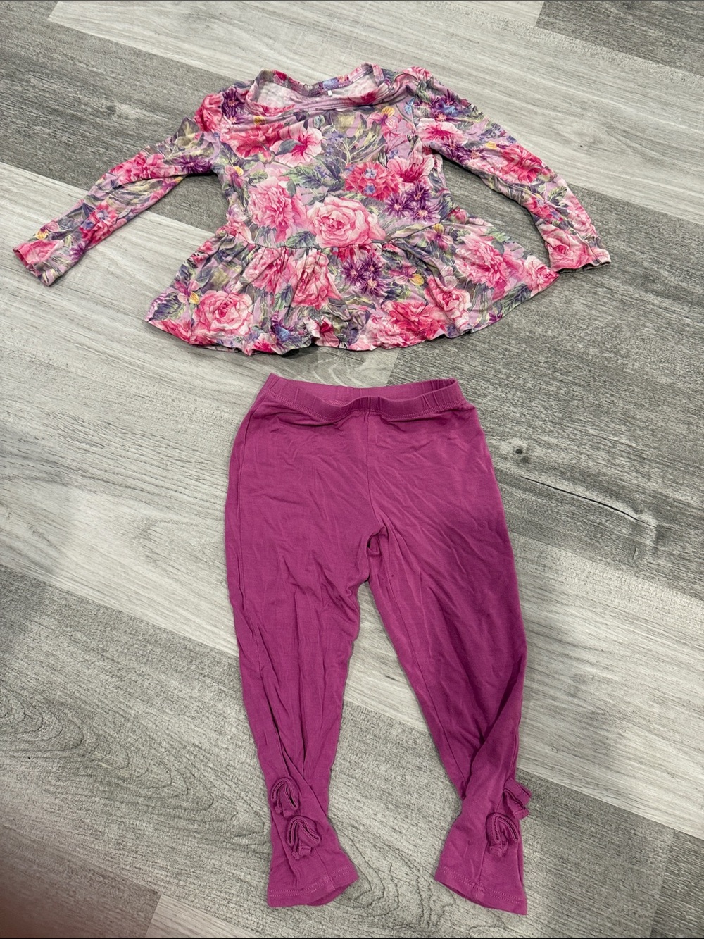 Posh Peanut Magenta Knot-Hem Leggings